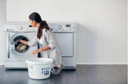 Vì tóc khỏe: Giặt áo gối, làm sạch lược ngày nhé!
